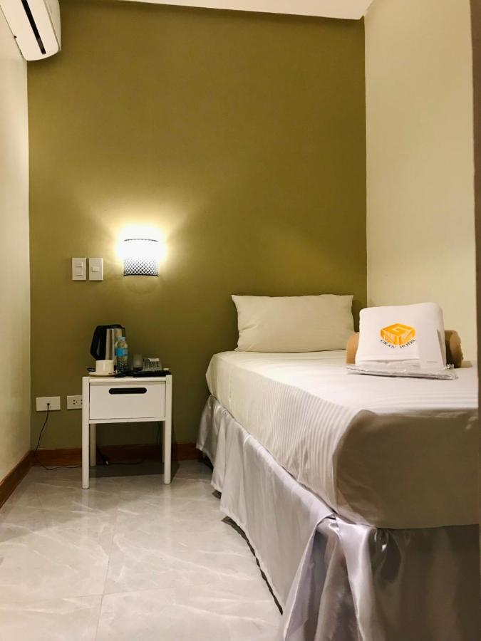 Ngn Gran Hotel Tuguegarao City Exterior photo