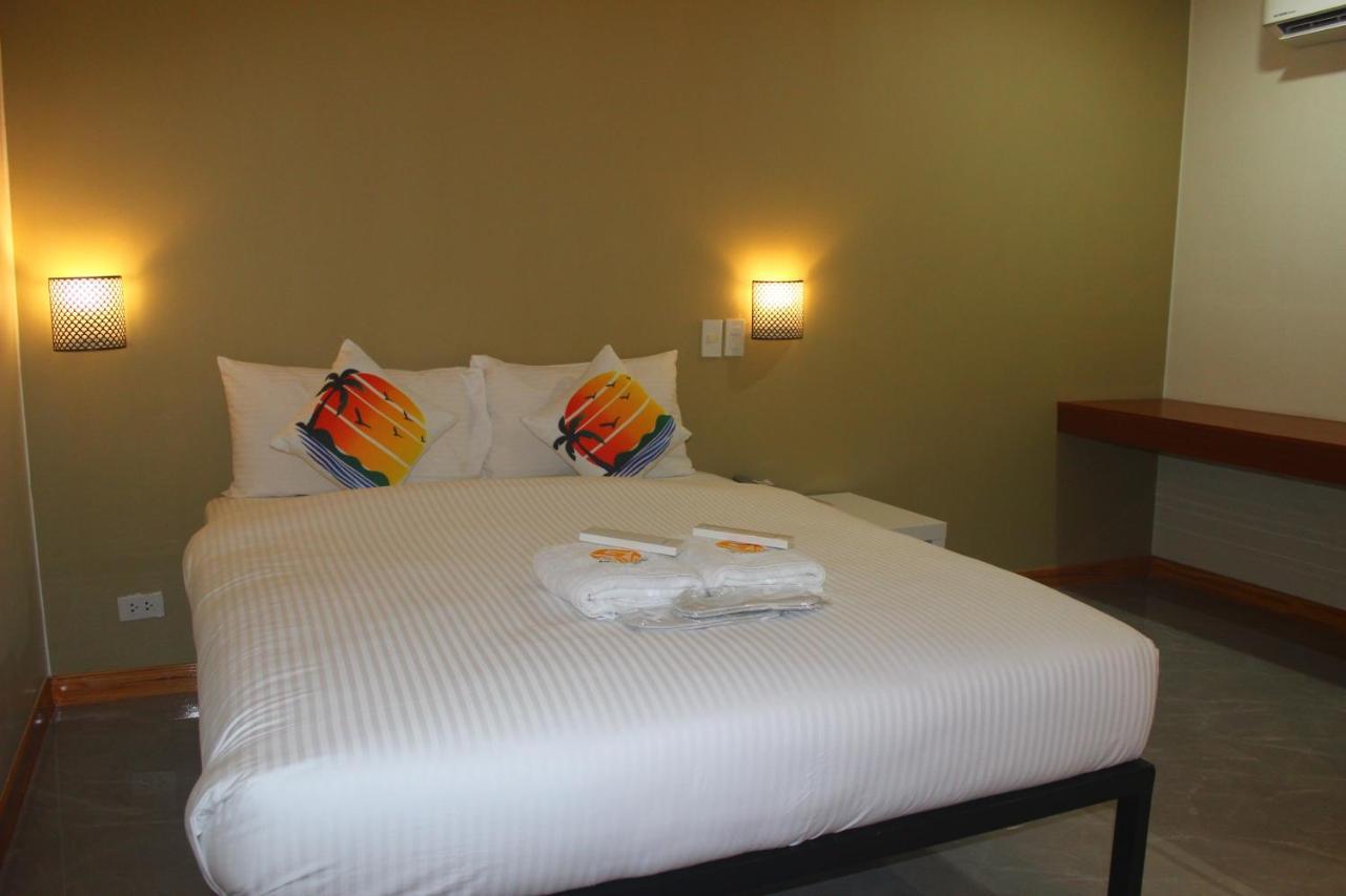 Ngn Gran Hotel Tuguegarao City Exterior photo